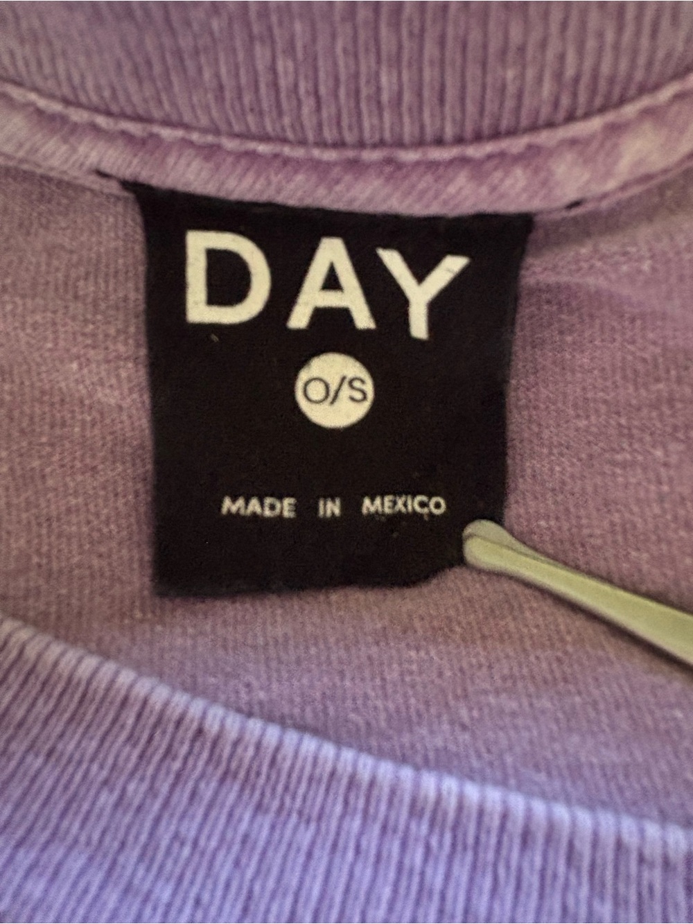 Pink Floyd Tee in Lavender Purple - Picture 2 of 6
